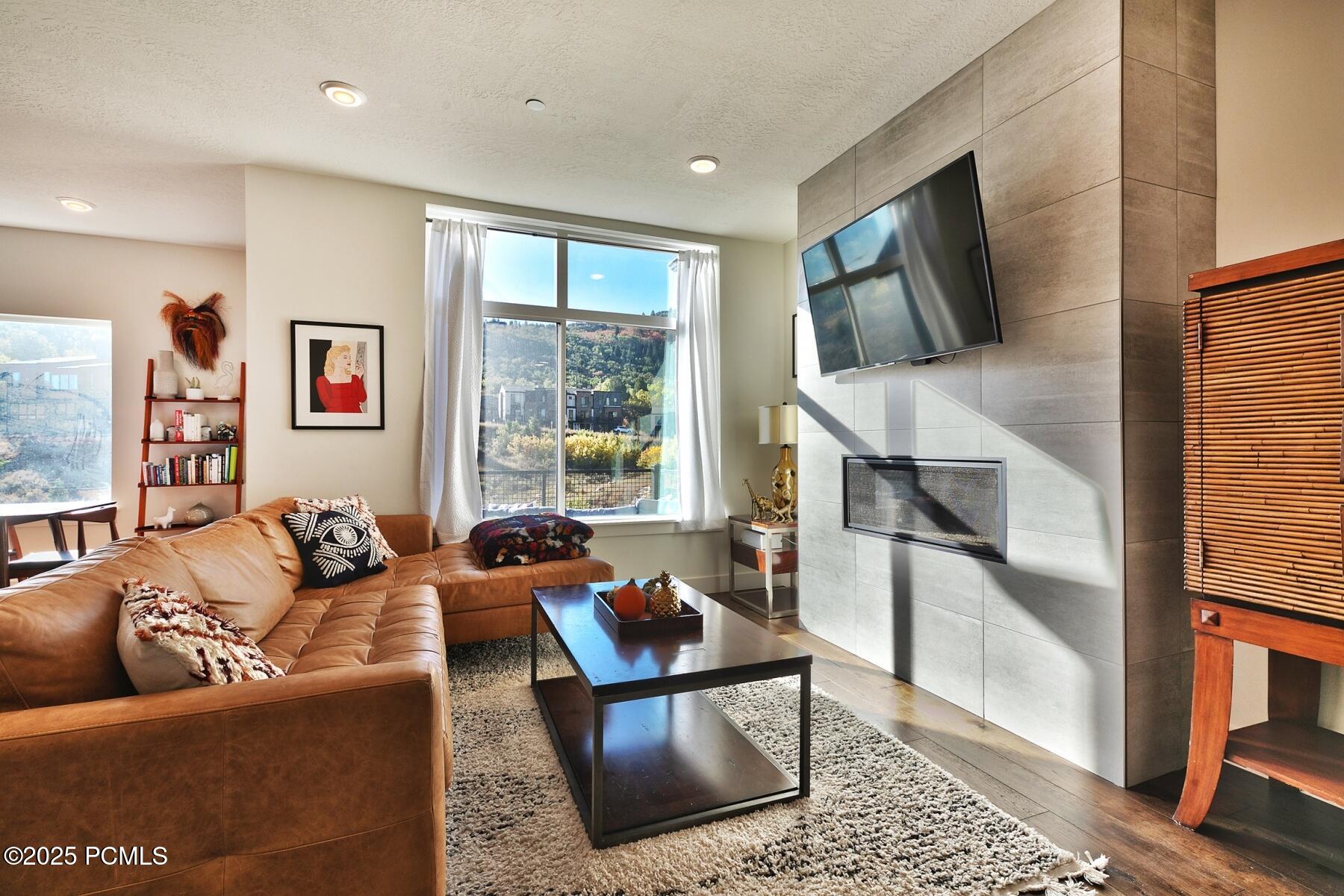 Park City, Utah 84098, United States, 2 Bedrooms Bedrooms, ,3 BathroomsBathrooms,Residential,Active,95059