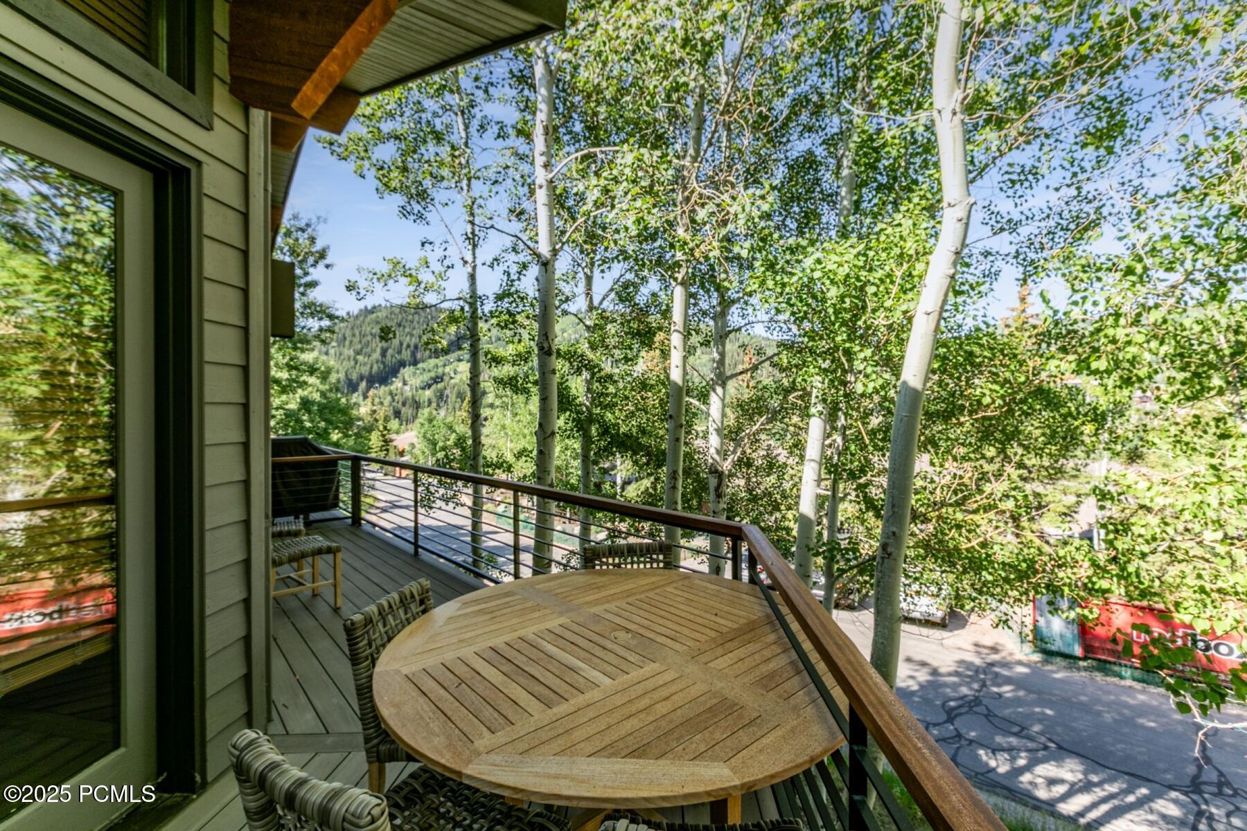 Park City, Utah 84060, United States, 3 Bedrooms Bedrooms, ,4 BathroomsBathrooms,Residential,Active,161826