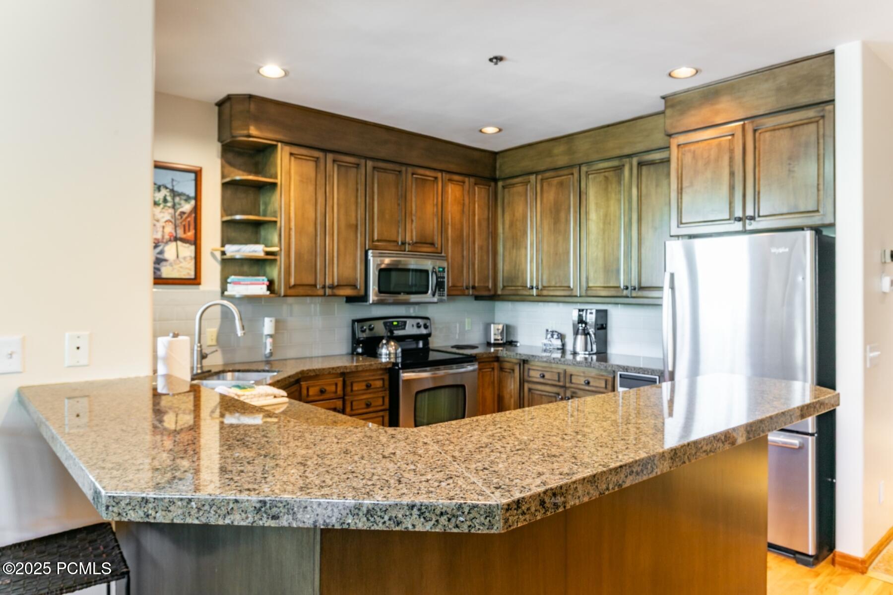 Park City, Utah 84060, United States, 3 Bedrooms Bedrooms, ,4 BathroomsBathrooms,Residential,Active,161826