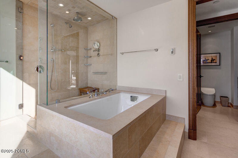 Park City, Utah 84060, United States, 4 Bedrooms Bedrooms, ,5 BathroomsBathrooms,Residential,Active,25074