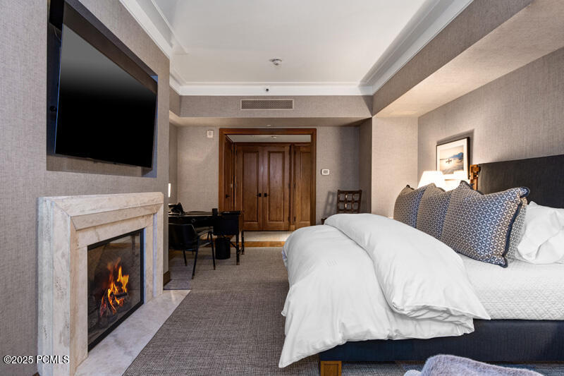 Park City, Utah 84060, United States, 4 Bedrooms Bedrooms, ,5 BathroomsBathrooms,Residential,Active,25074