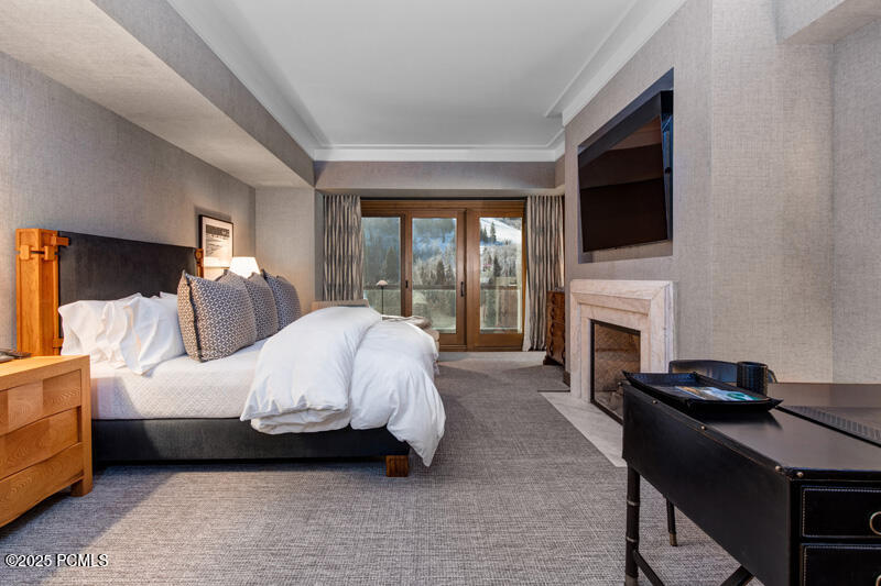 Park City, Utah 84060, United States, 4 Bedrooms Bedrooms, ,5 BathroomsBathrooms,Residential,Active,25074