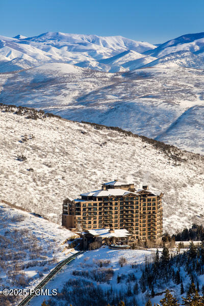 Park City, Utah 84060, United States, 4 Bedrooms Bedrooms, ,5 BathroomsBathrooms,Residential,Active,25074