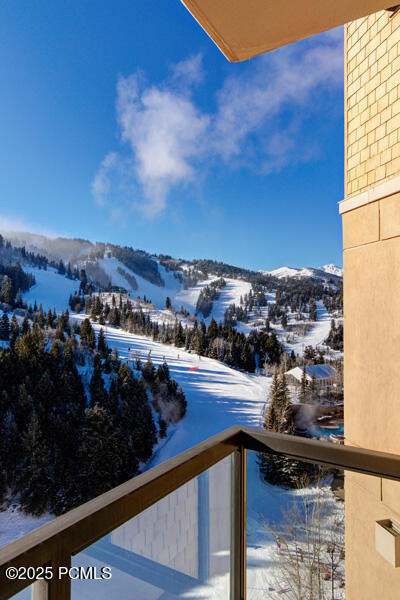 Park City, Utah 84060, United States, 4 Bedrooms Bedrooms, ,5 BathroomsBathrooms,Residential,Active,25074