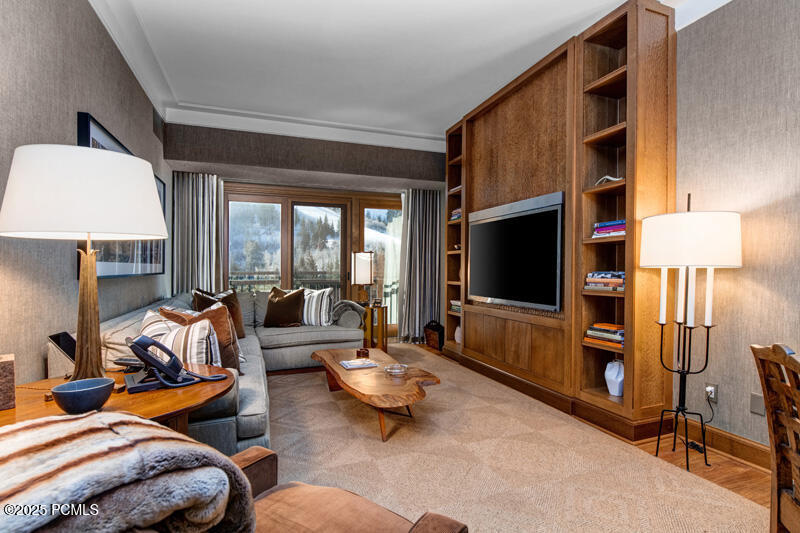 Park City, Utah 84060, United States, 4 Bedrooms Bedrooms, ,5 BathroomsBathrooms,Residential,Active,25074