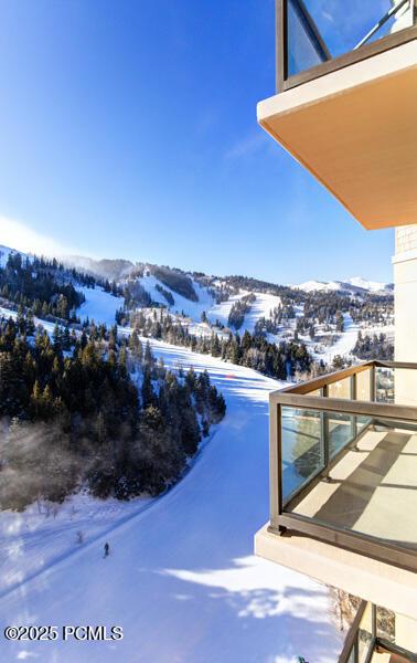 Park City, Utah 84060, United States, 4 Bedrooms Bedrooms, ,5 BathroomsBathrooms,Residential,Active,25074