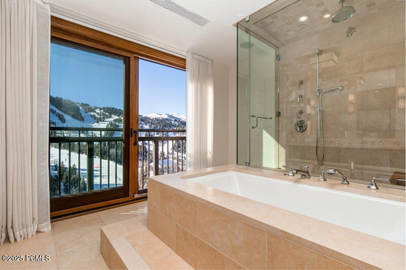 Park City, Utah 84060, United States, 4 Bedrooms Bedrooms, ,5 BathroomsBathrooms,Residential,Active,25074