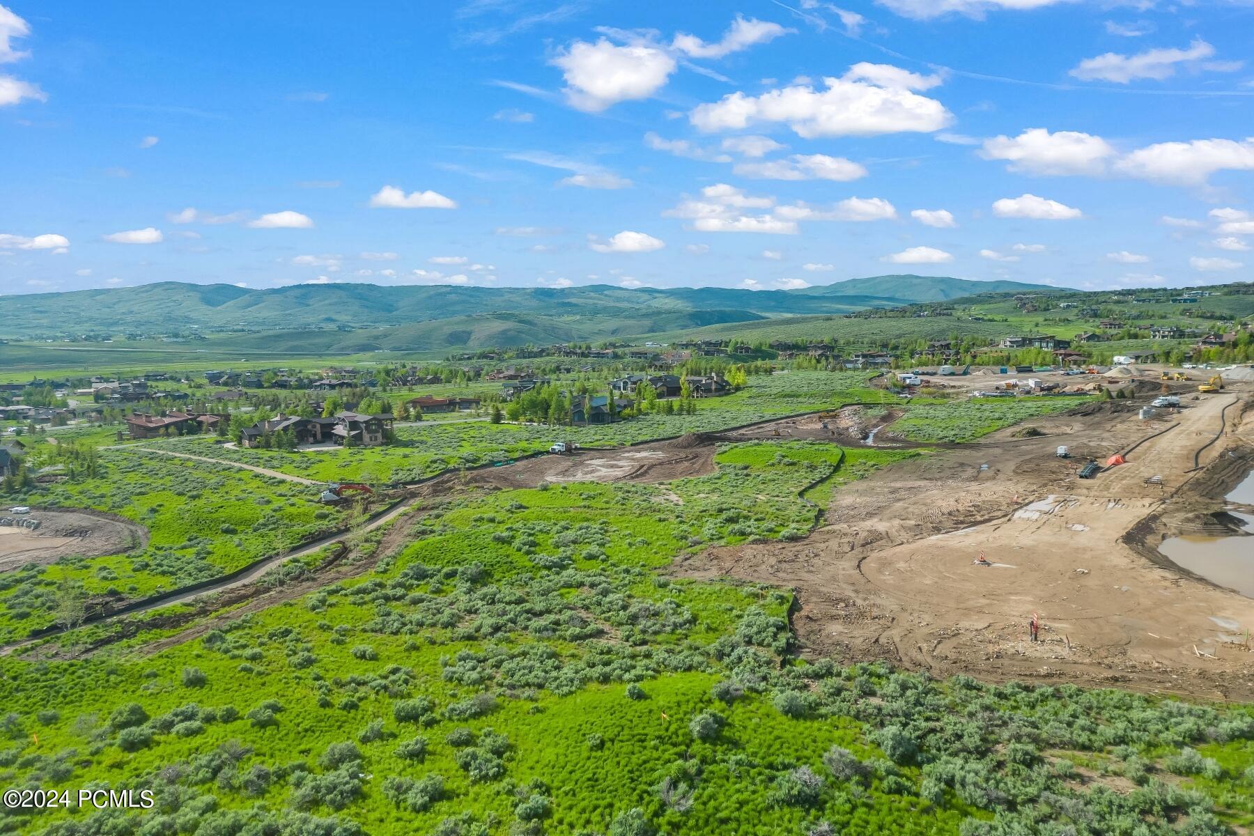 Park City, Utah 84098, United States, 5 Bedrooms Bedrooms, ,6 BathroomsBathrooms,Residential,Pending,72214