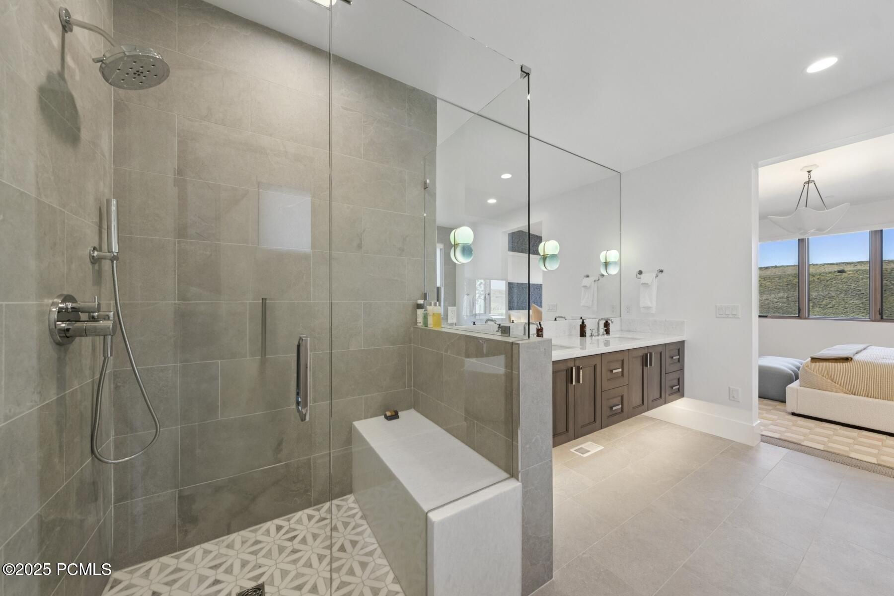 Park City, Utah 84098, United States, 4 Bedrooms Bedrooms, ,4 BathroomsBathrooms,Residential,Active,186928