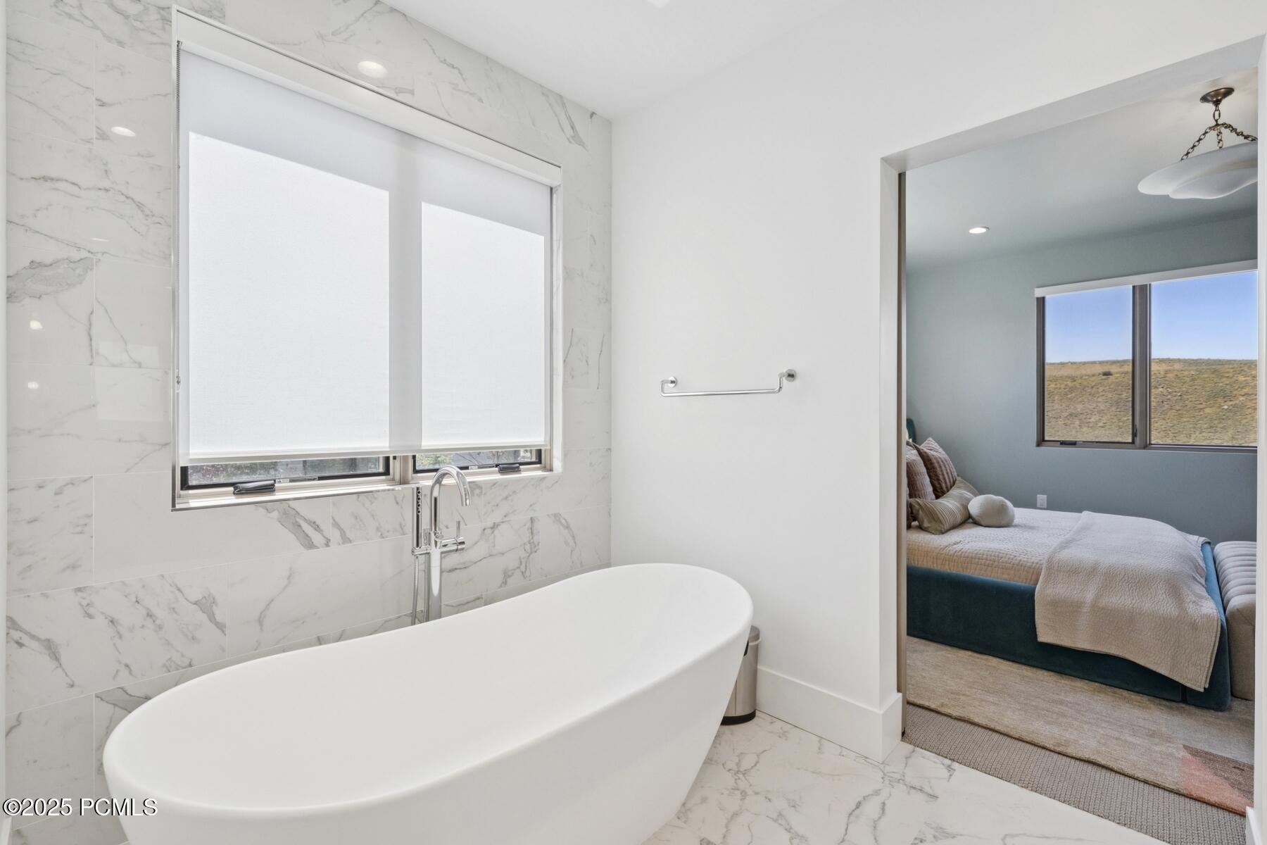 Park City, Utah 84098, United States, 4 Bedrooms Bedrooms, ,4 BathroomsBathrooms,Residential,Active,186928