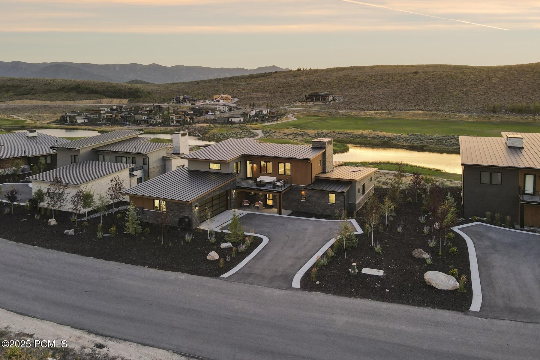 Park City, Utah 84098, United States, 4 Bedrooms Bedrooms, ,4 BathroomsBathrooms,Residential,Active,186928