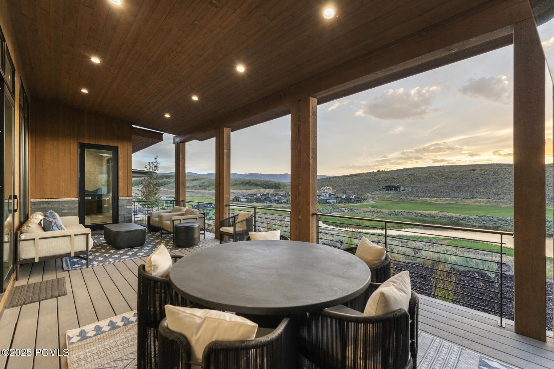 Park City, Utah 84098, United States, 4 Bedrooms Bedrooms, ,4 BathroomsBathrooms,Residential,Active,186928