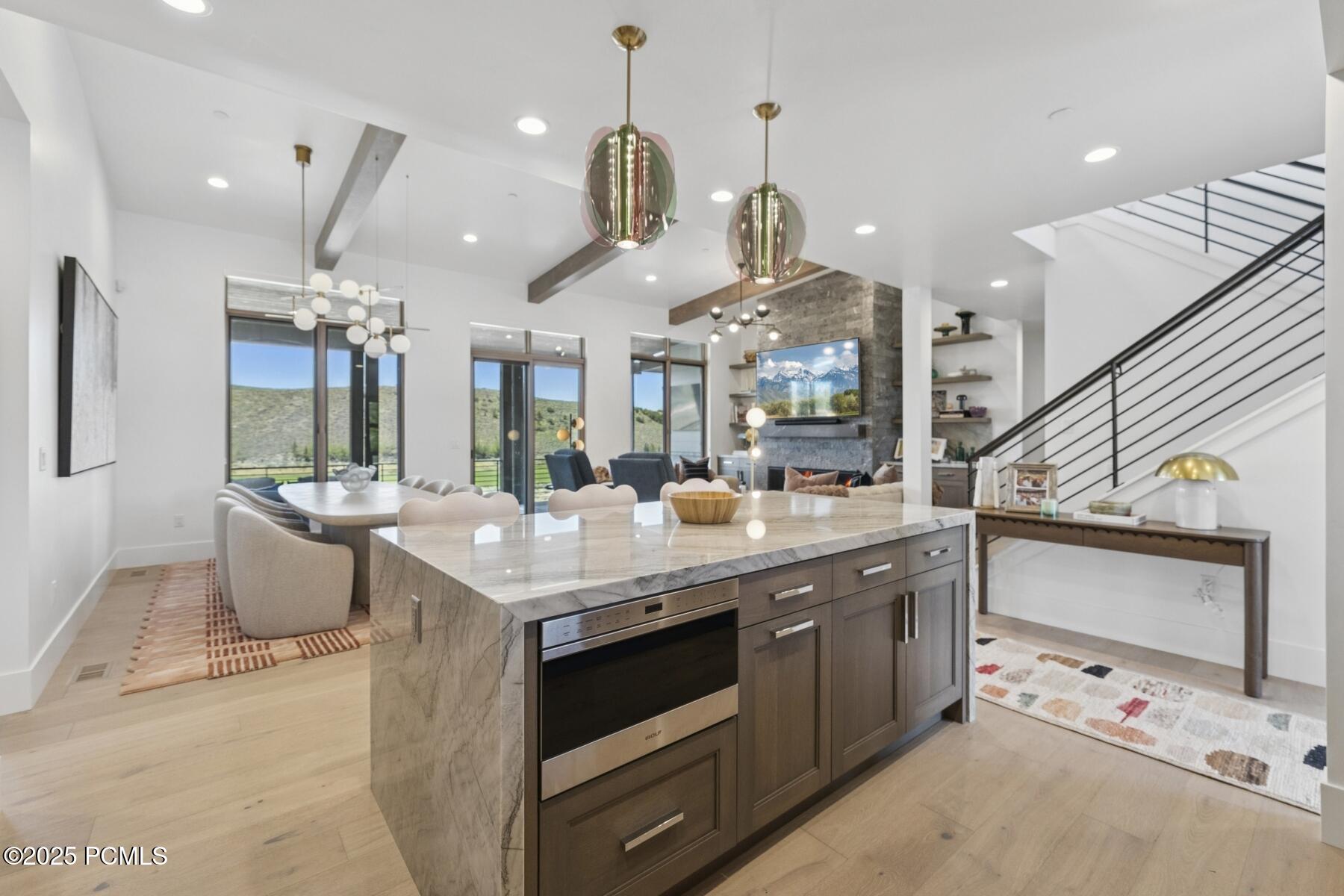 Park City, Utah 84098, United States, 4 Bedrooms Bedrooms, ,4 BathroomsBathrooms,Residential,Active,186928