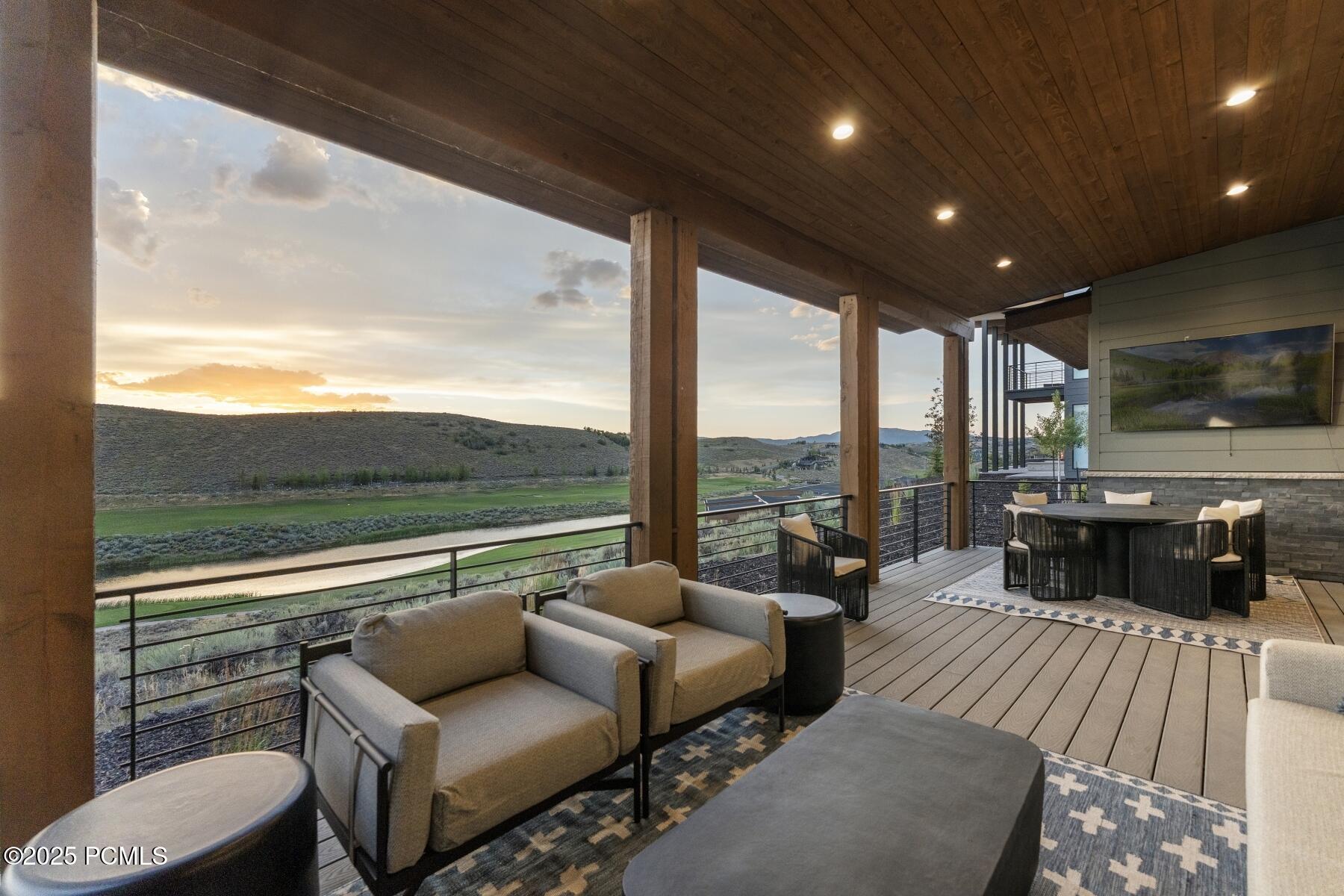 Park City, Utah 84098, United States, 4 Bedrooms Bedrooms, ,4 BathroomsBathrooms,Residential,Active,186928