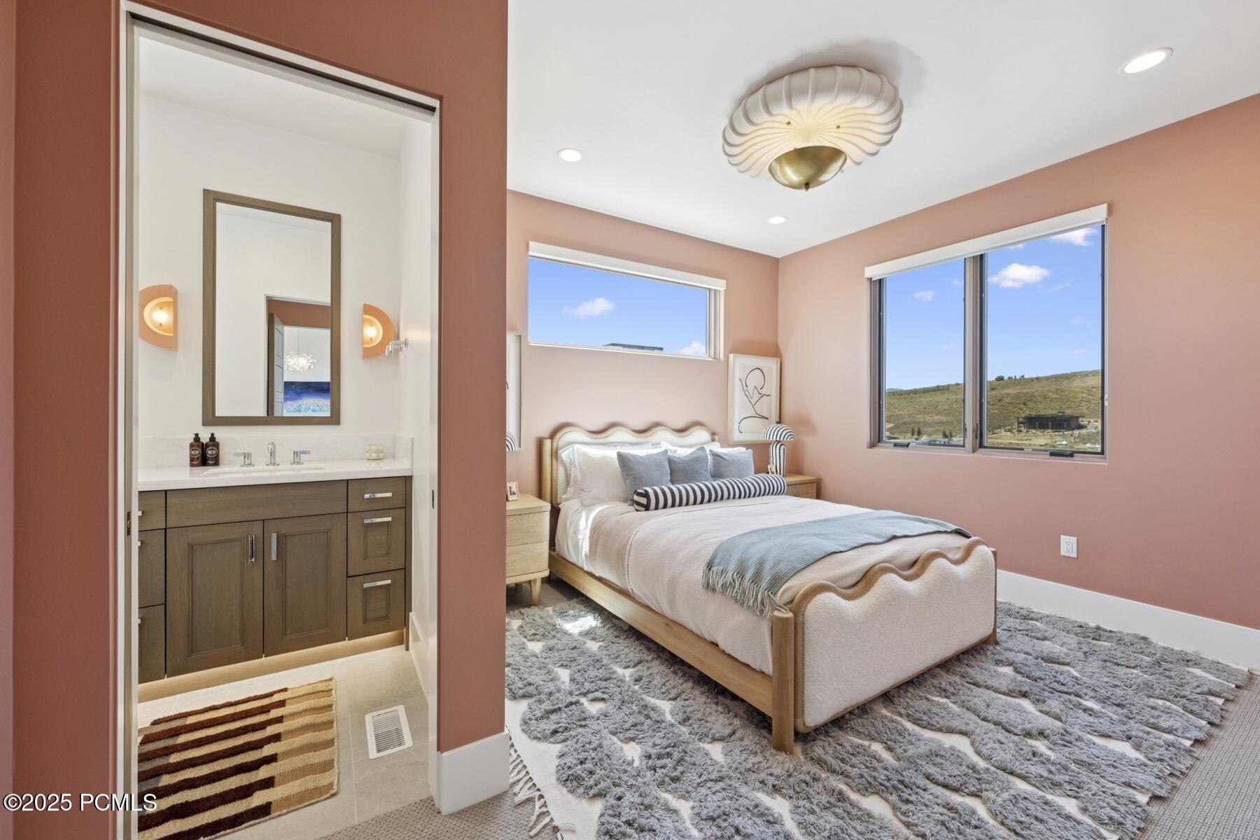 Park City, Utah 84098, United States, 4 Bedrooms Bedrooms, ,4 BathroomsBathrooms,Residential,Active,186928