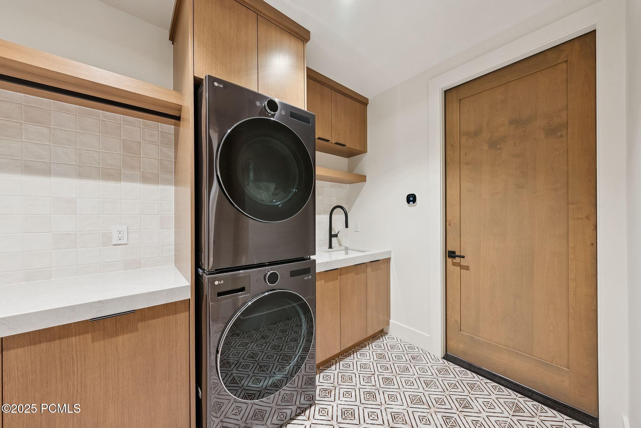 Mayflower Mountain, Utah 84032, United States, 5 Bedrooms Bedrooms, ,7 BathroomsBathrooms,Residential,Active,154050