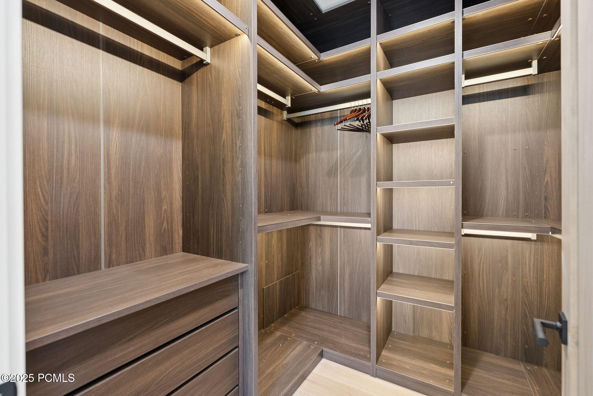 Mayflower Mountain, Utah 84032, United States, 5 Bedrooms Bedrooms, ,7 BathroomsBathrooms,Residential,Active,154050