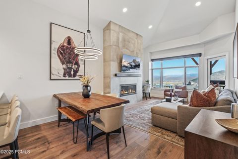 Condo For Sale - 3720 N Sundial Court #B517<br/> Summit County, Park City, UT 84098