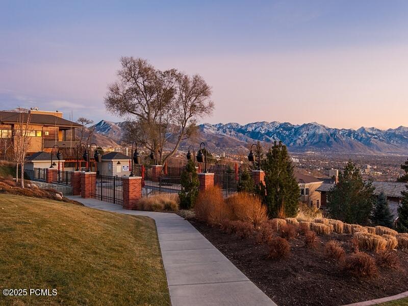 Salt Lake City, Utah 84103, United States, 3 Bedrooms Bedrooms, ,3 BathroomsBathrooms,Residential,Active,204342
