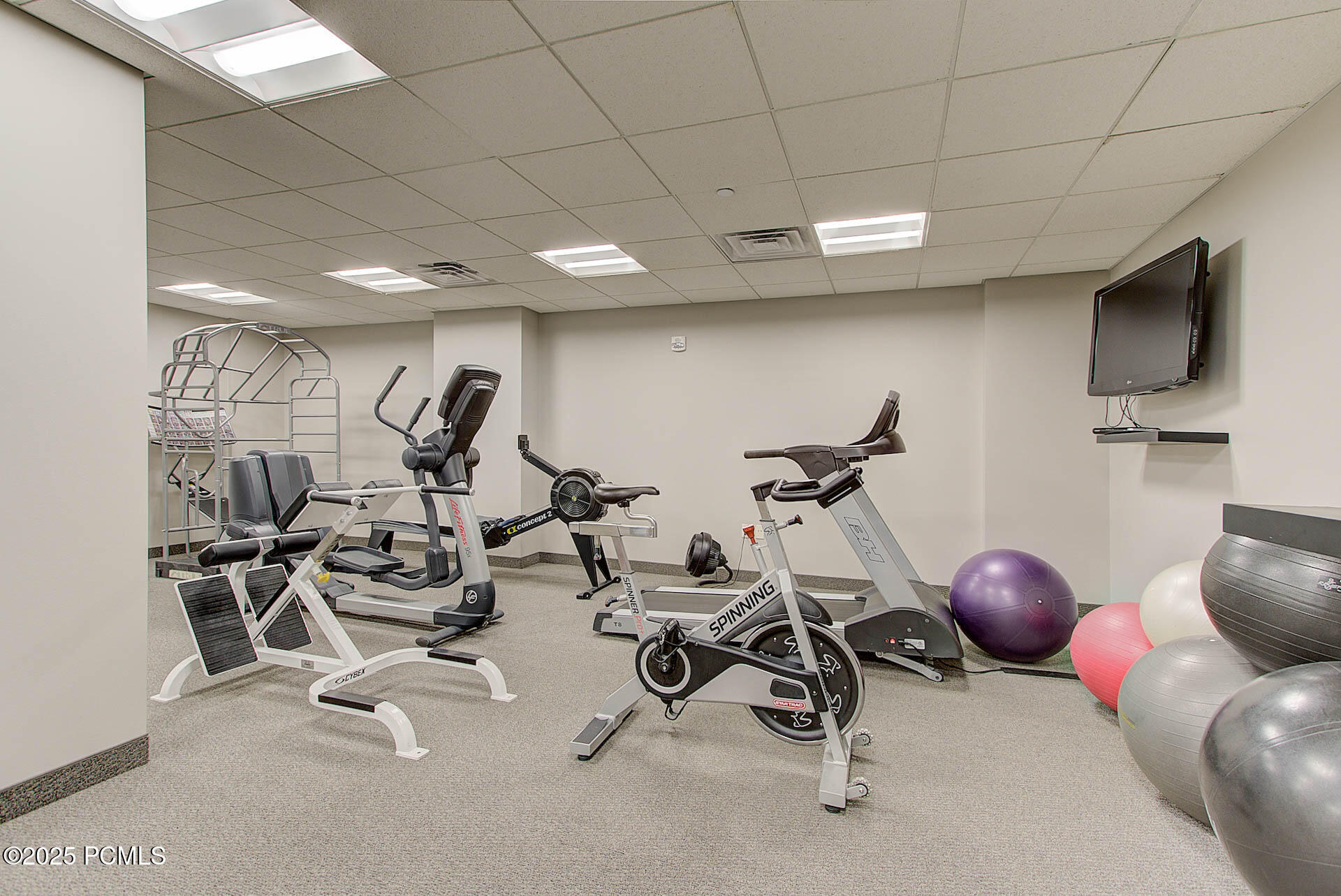 Salt Lake City, Utah 84103, United States, 3 Bedrooms Bedrooms, ,3 BathroomsBathrooms,Residential,Active,204342