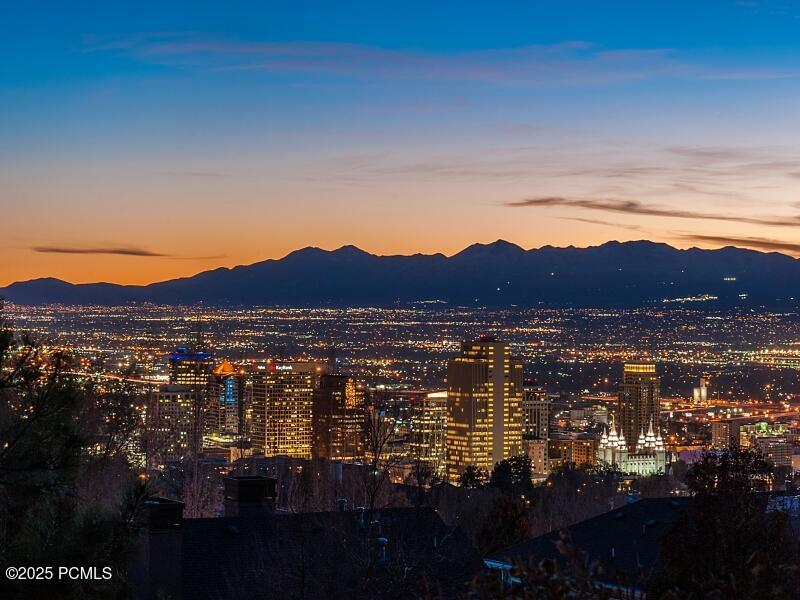 Salt Lake City, Utah 84103, United States, 3 Bedrooms Bedrooms, ,3 BathroomsBathrooms,Residential,Active,204342