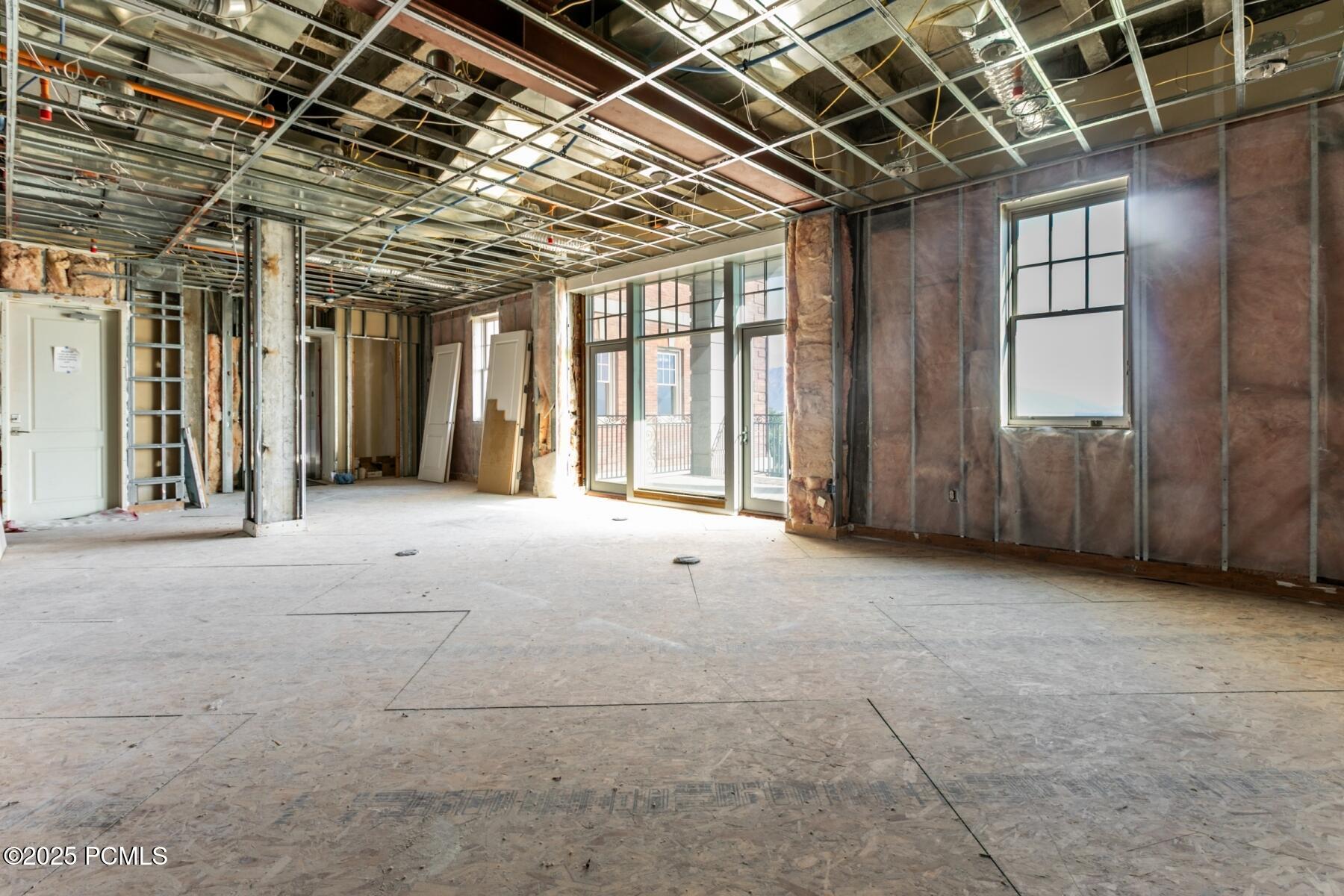 Salt Lake City, Utah 84103, United States, 3 Bedrooms Bedrooms, ,3 BathroomsBathrooms,Residential,Active,204342