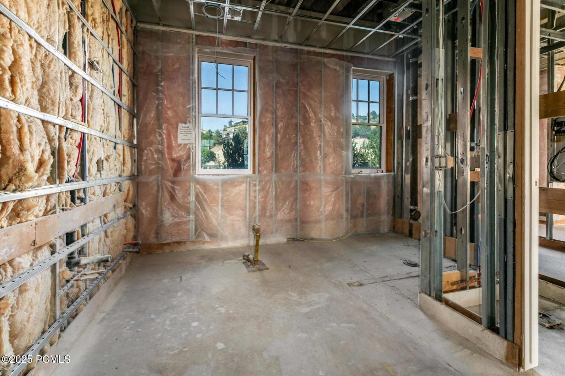 Salt Lake City, Utah 84103, United States, 3 Bedrooms Bedrooms, ,3 BathroomsBathrooms,Residential,Active,204342