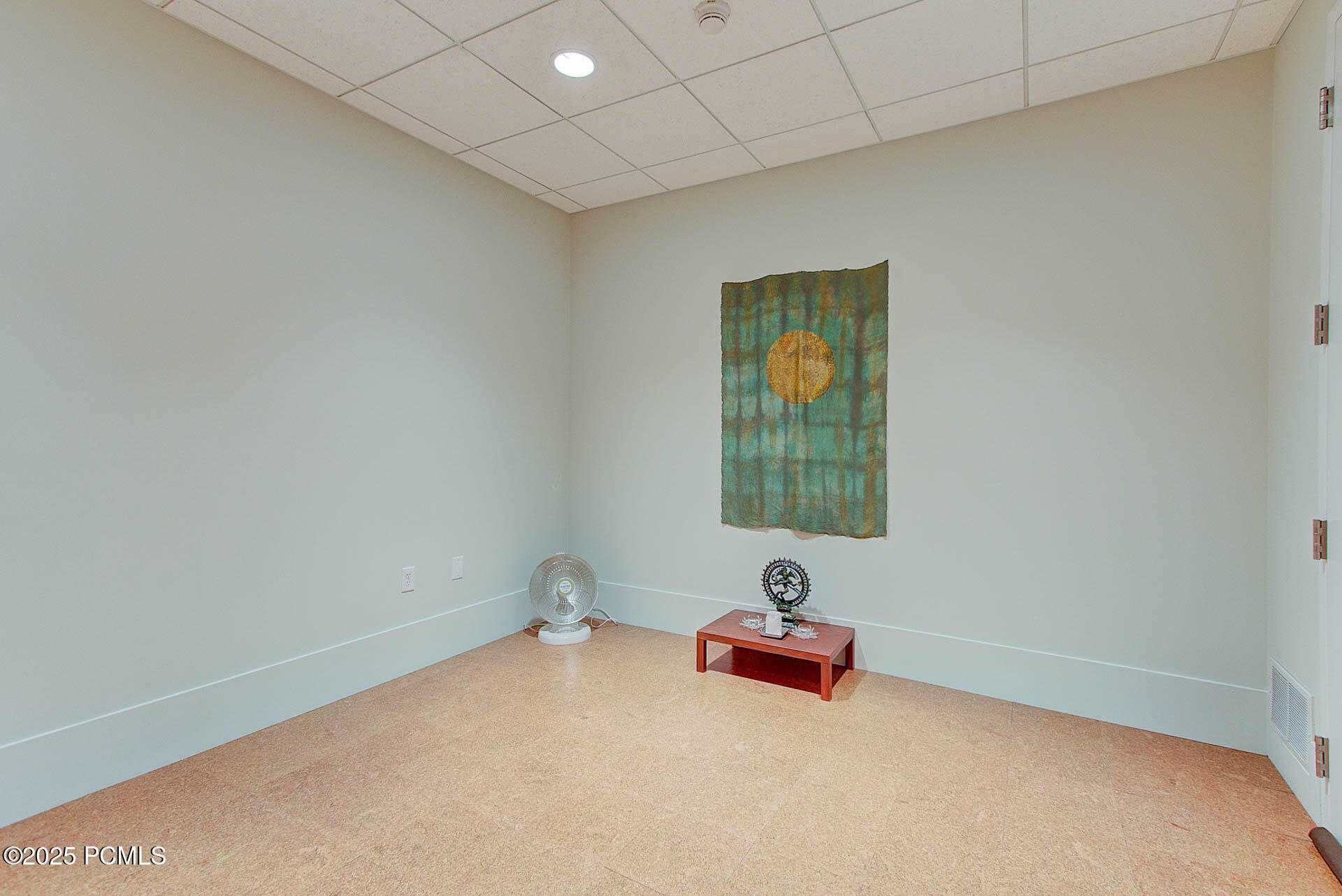 Salt Lake City, Utah 84103, United States, 3 Bedrooms Bedrooms, ,3 BathroomsBathrooms,Residential,Active,204342