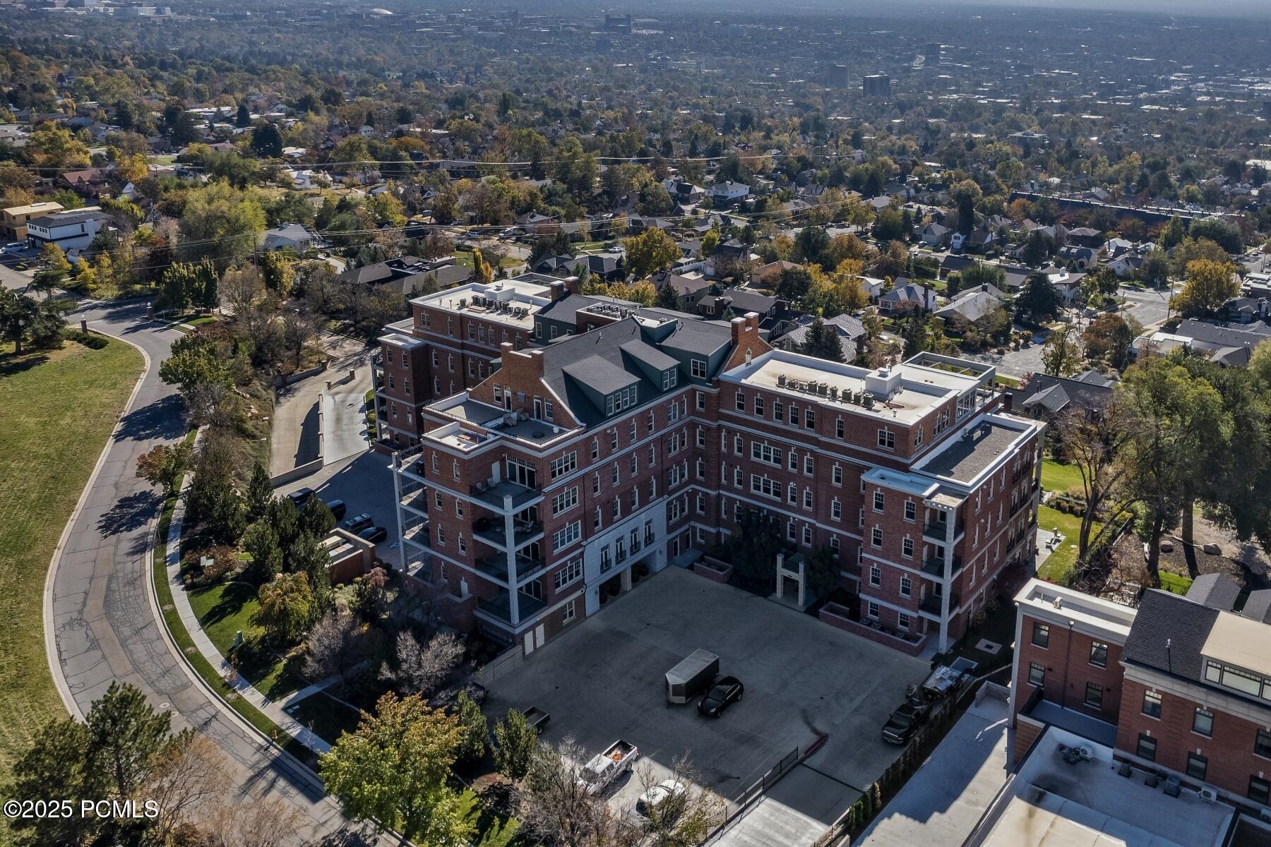 Salt Lake City, Utah 84103, United States, 3 Bedrooms Bedrooms, ,3 BathroomsBathrooms,Residential,Active,204342