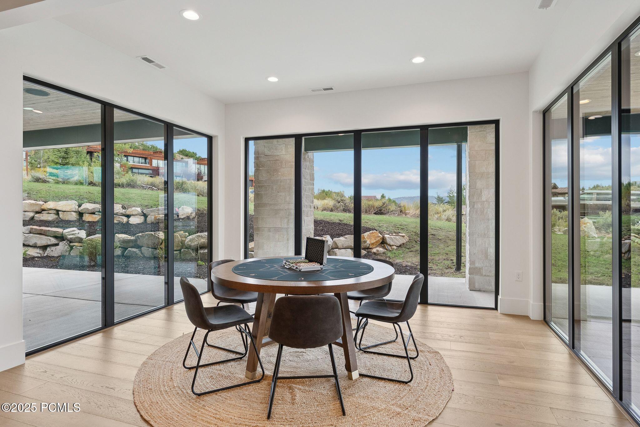 Park City, Utah 84098, United States, 5 Bedrooms Bedrooms, ,7 BathroomsBathrooms,Residential,Active,197235