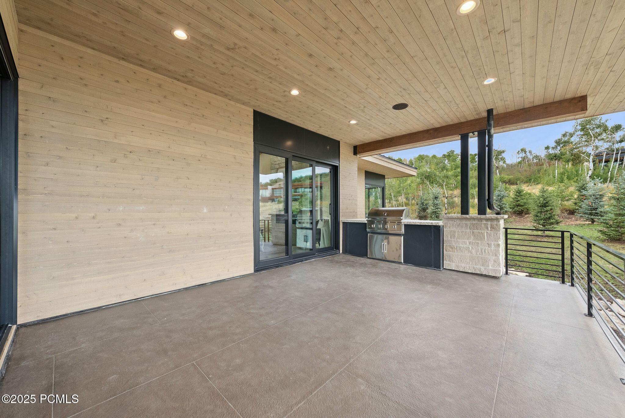 Park City, Utah 84098, United States, 5 Bedrooms Bedrooms, ,7 BathroomsBathrooms,Residential,Active,197235