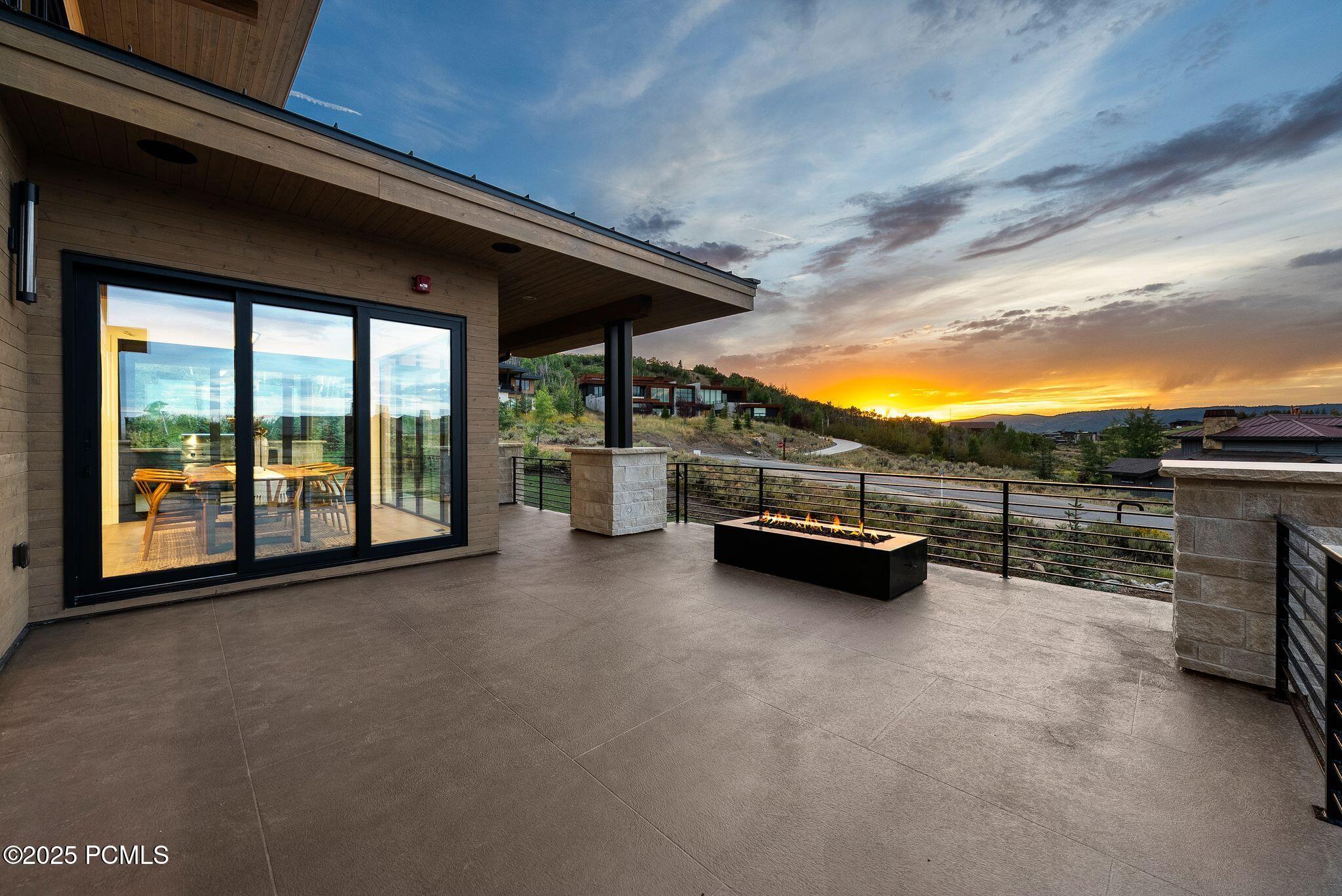 Park City, Utah 84098, United States, 5 Bedrooms Bedrooms, ,7 BathroomsBathrooms,Residential,Active,197235