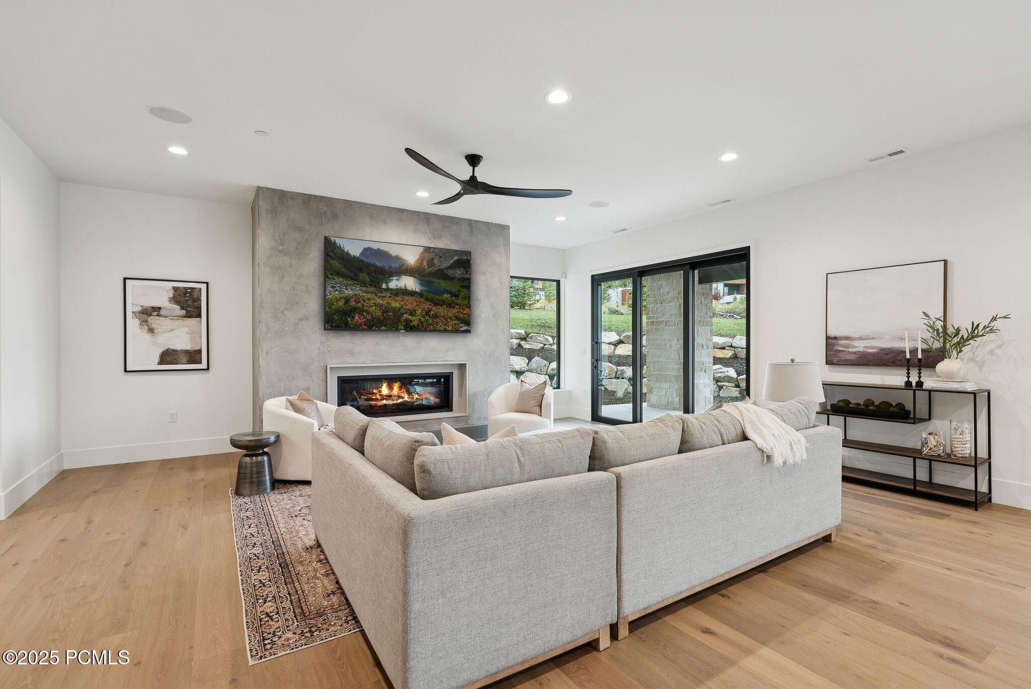 Park City, Utah 84098, United States, 5 Bedrooms Bedrooms, ,7 BathroomsBathrooms,Residential,Active,197235