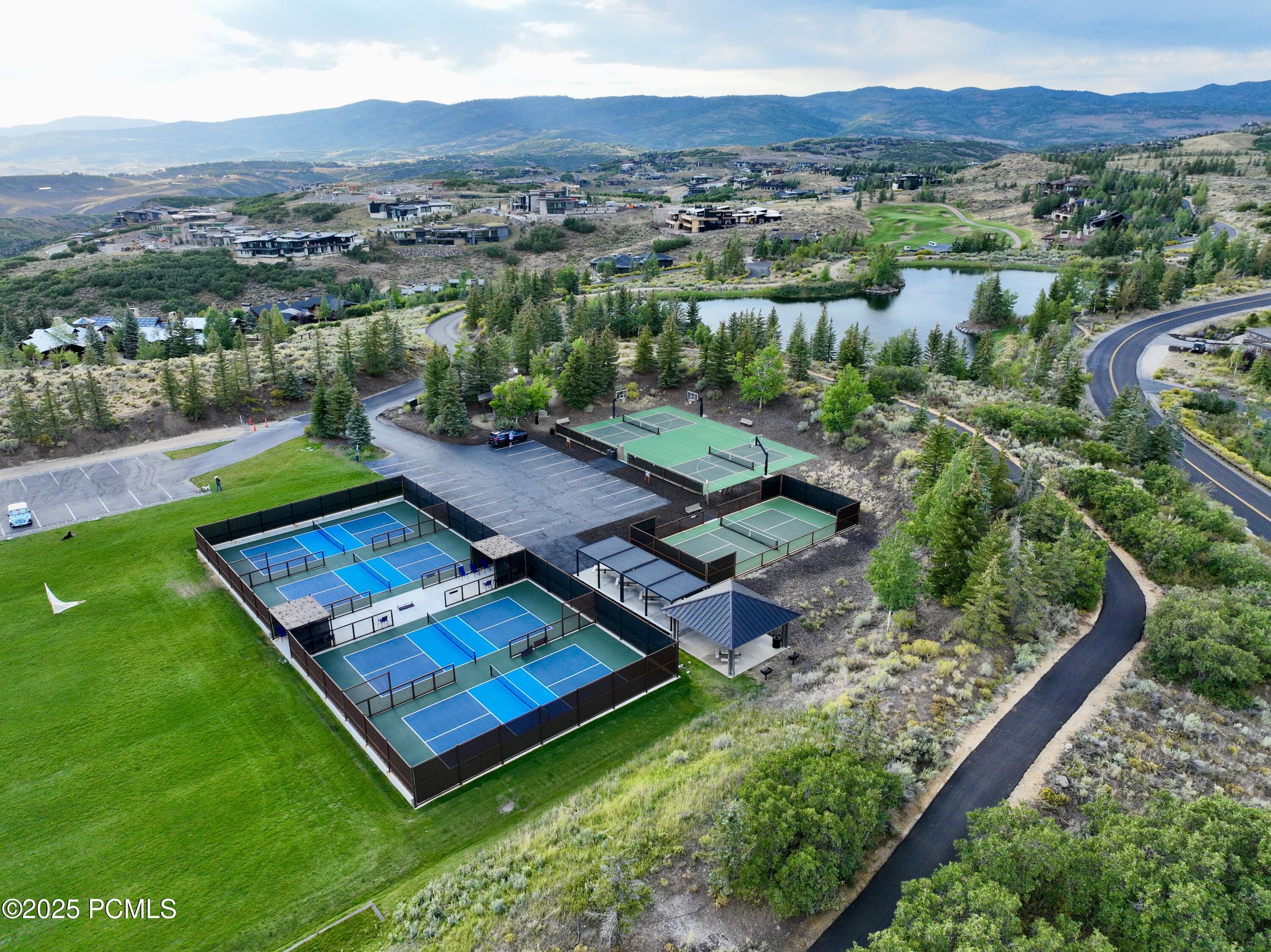 Park City, Utah 84098, United States, 5 Bedrooms Bedrooms, ,7 BathroomsBathrooms,Residential,Active,197235