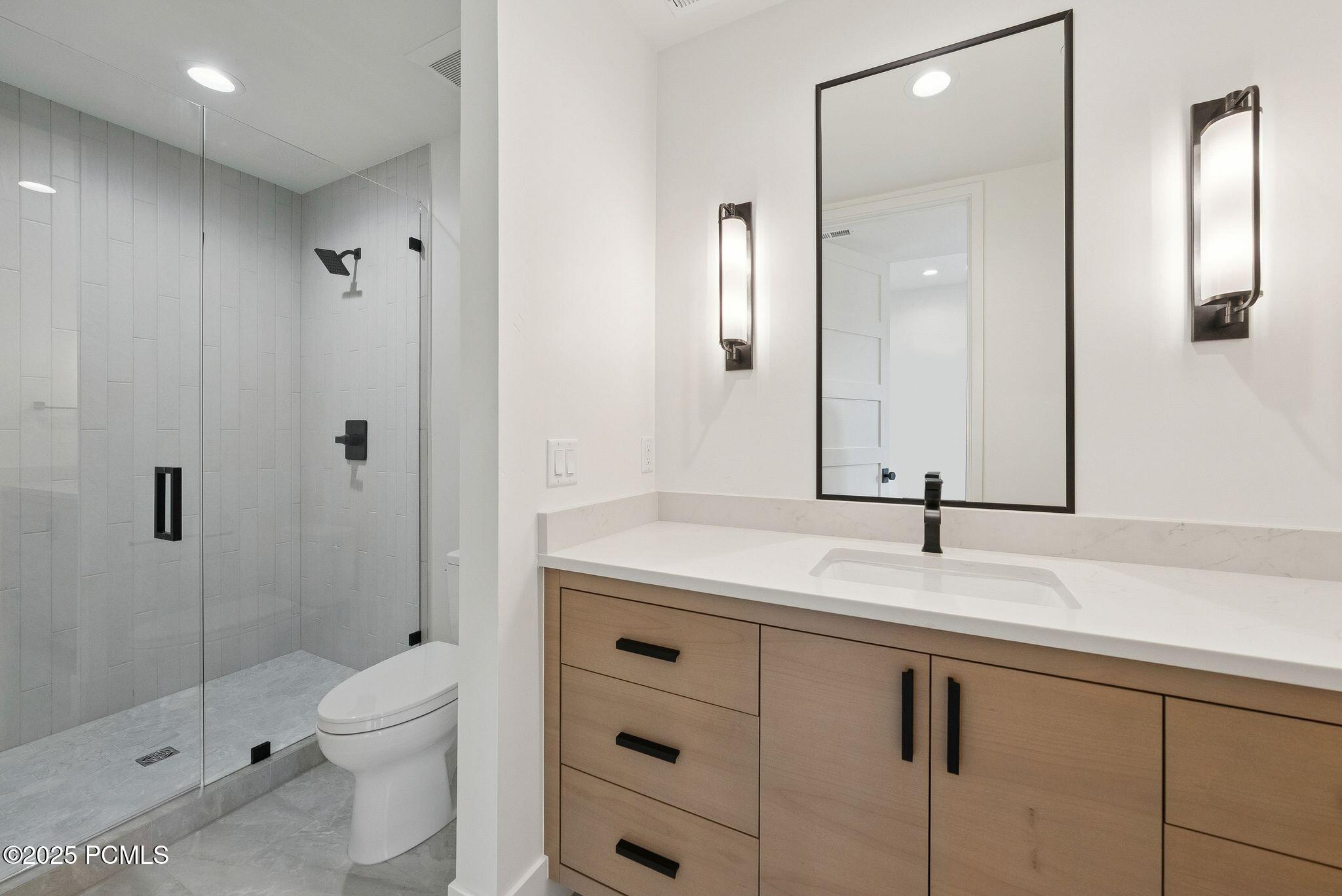 Park City, Utah 84098, United States, 5 Bedrooms Bedrooms, ,7 BathroomsBathrooms,Residential,Active,197235