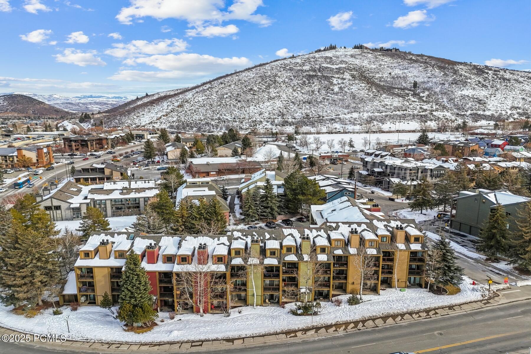 Park City, Utah 84060, United States, 2 Bedrooms Bedrooms, ,2 BathroomsBathrooms,Residential,Pending,19435