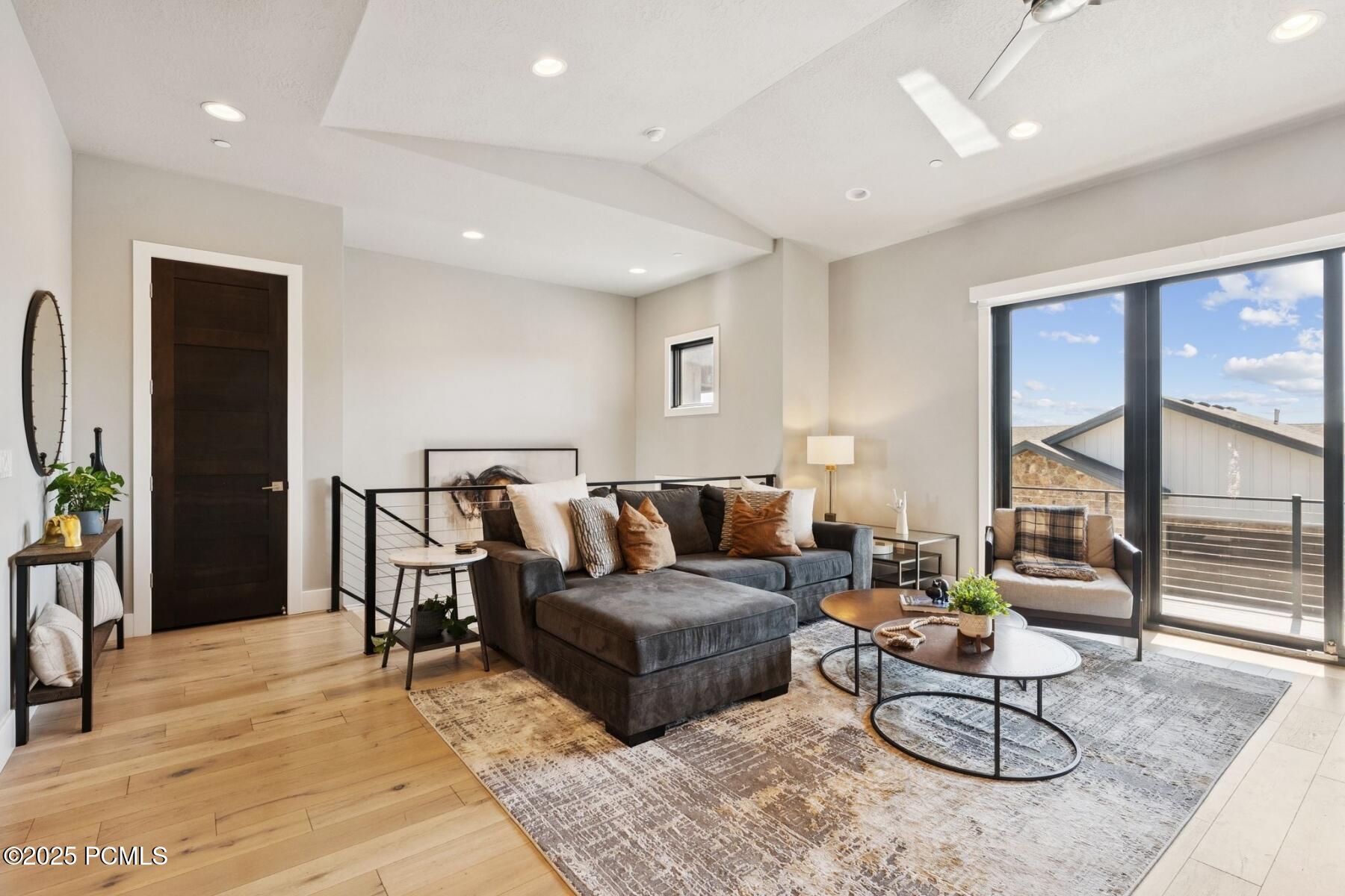 Park City, Utah 84098, United States, 4 Bedrooms Bedrooms, ,3 BathroomsBathrooms,Residential,Active,159254