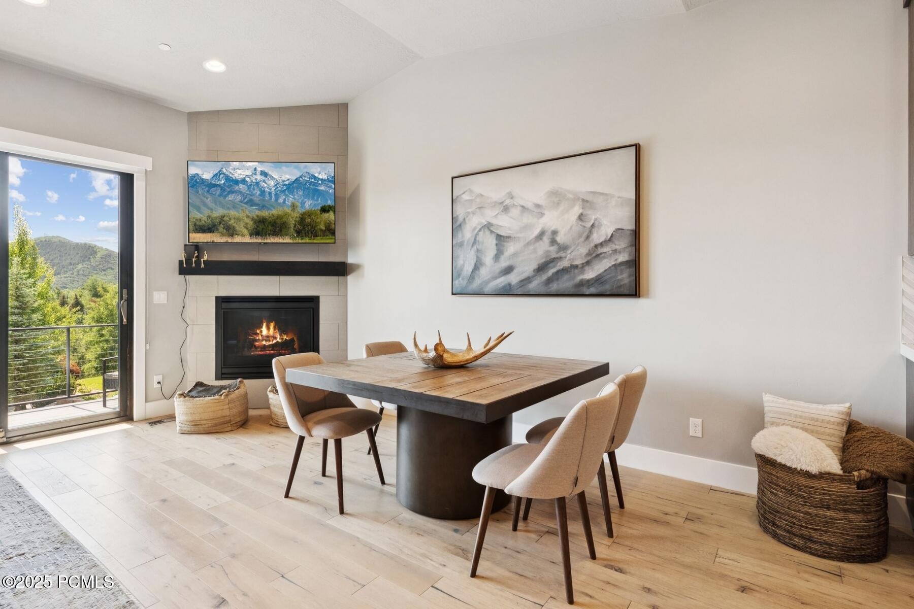 Park City, Utah 84098, United States, 4 Bedrooms Bedrooms, ,3 BathroomsBathrooms,Residential,Active,159254