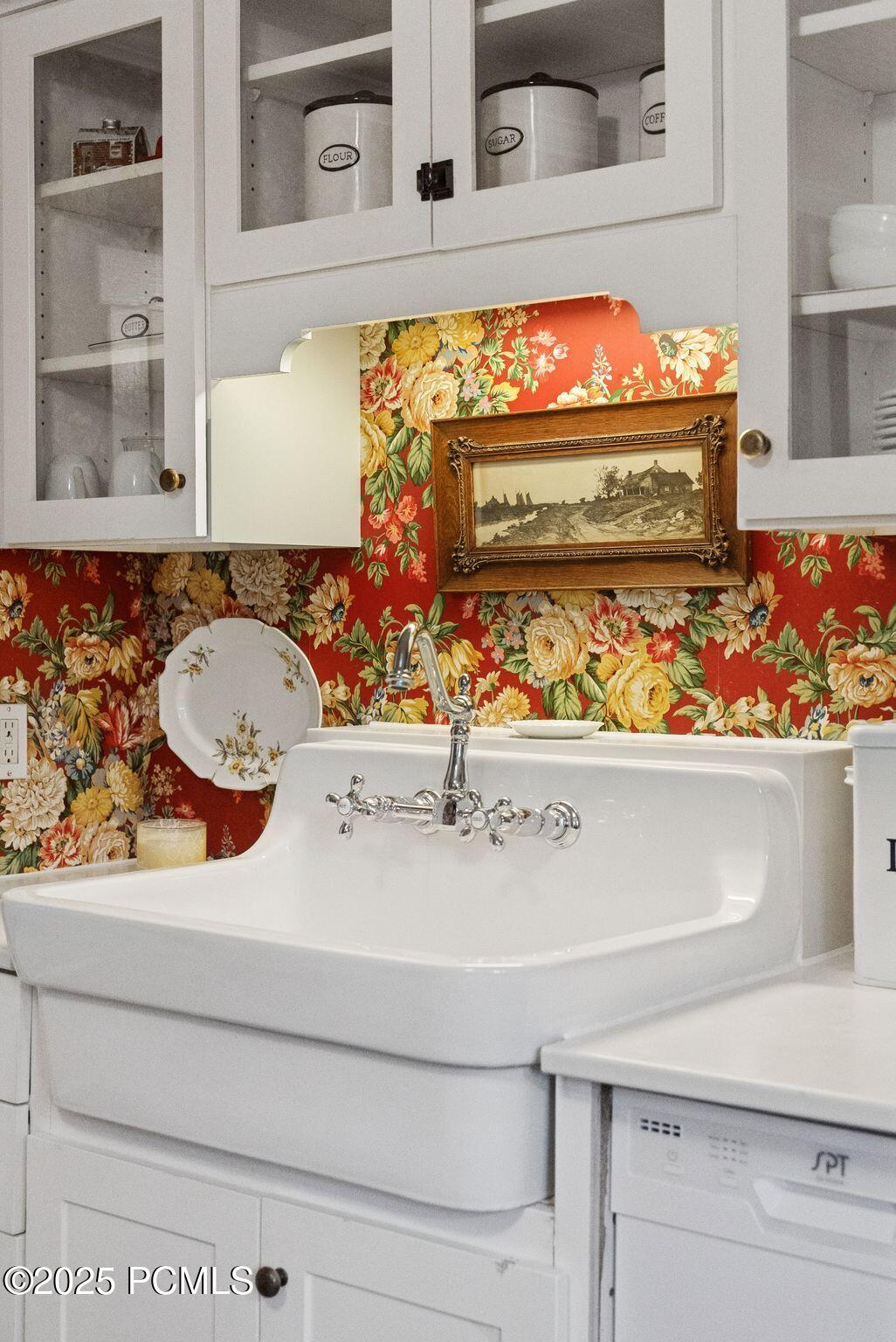 Park City, Utah 84060, United States, 2 Bedrooms Bedrooms, ,1 BathroomBathrooms,Residential,Active,237795