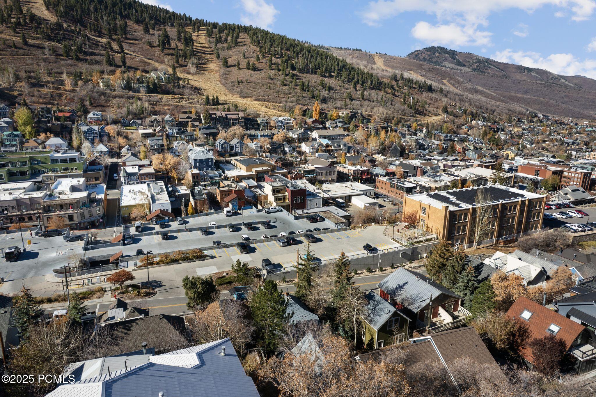 Park City, Utah 84060, United States, 2 Bedrooms Bedrooms, ,1 BathroomBathrooms,Residential,Active,237795