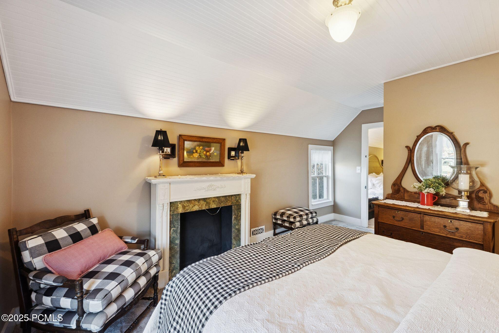 Park City, Utah 84060, United States, 2 Bedrooms Bedrooms, ,1 BathroomBathrooms,Residential,Active,237795