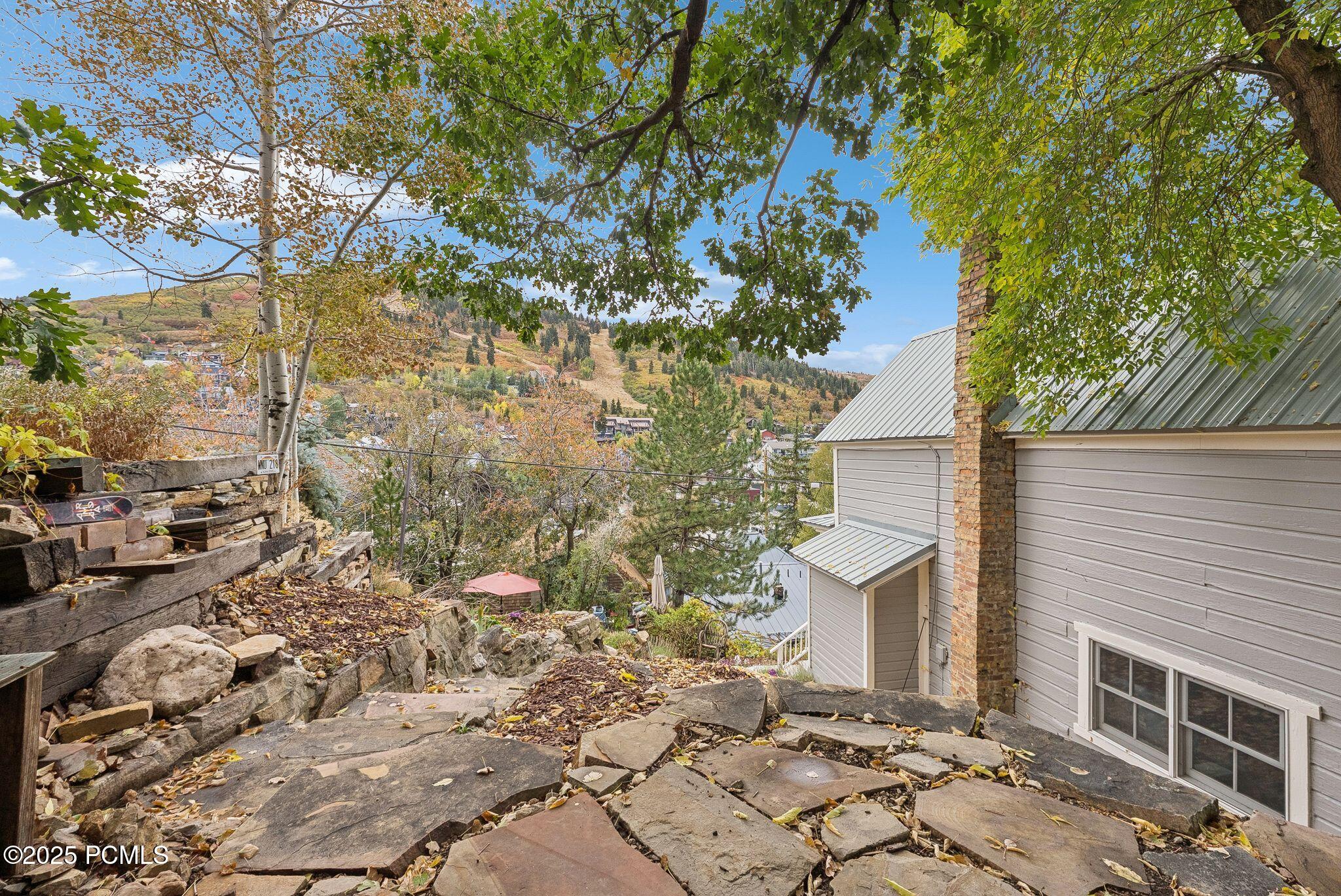 Park City, Utah 84060, United States, 2 Bedrooms Bedrooms, ,1 BathroomBathrooms,Residential,Active,237795