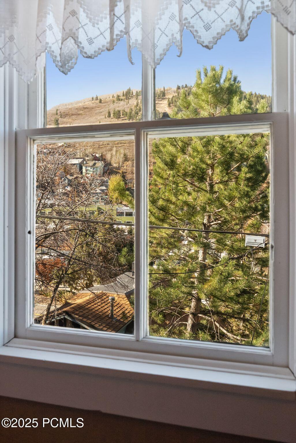 Park City, Utah 84060, United States, 2 Bedrooms Bedrooms, ,1 BathroomBathrooms,Residential,Active,237795