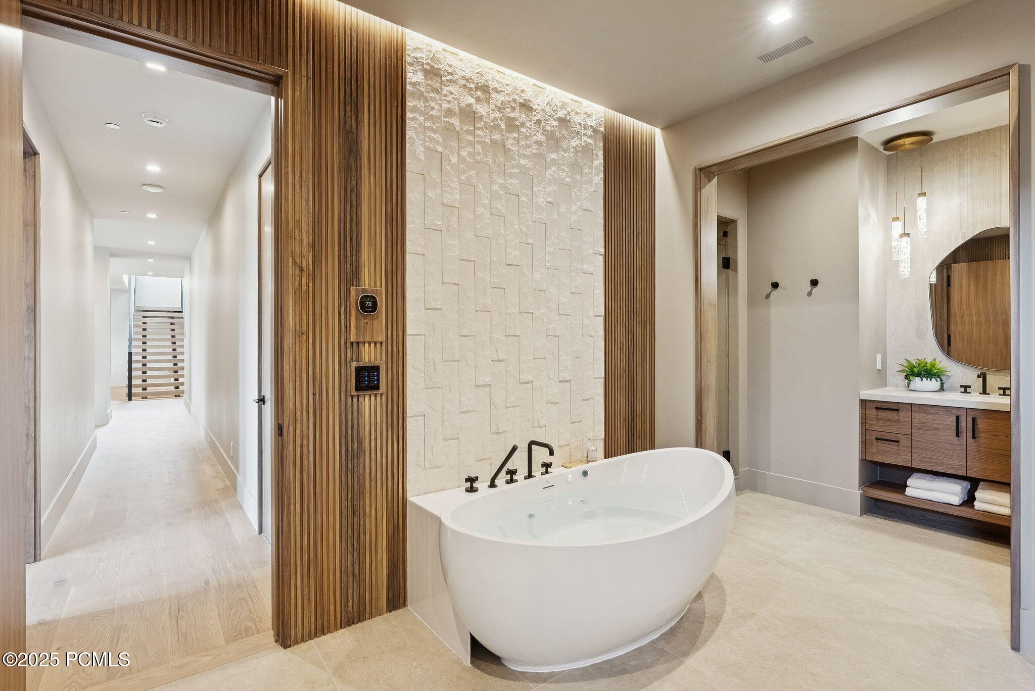 Heber City, Utah 84032, United States, 7 Bedrooms Bedrooms, ,9 BathroomsBathrooms,Residential,Active,4829