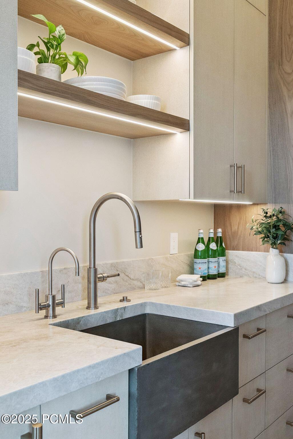 Heber City, Utah 84032, United States, 7 Bedrooms Bedrooms, ,9 BathroomsBathrooms,Residential,Active,4829