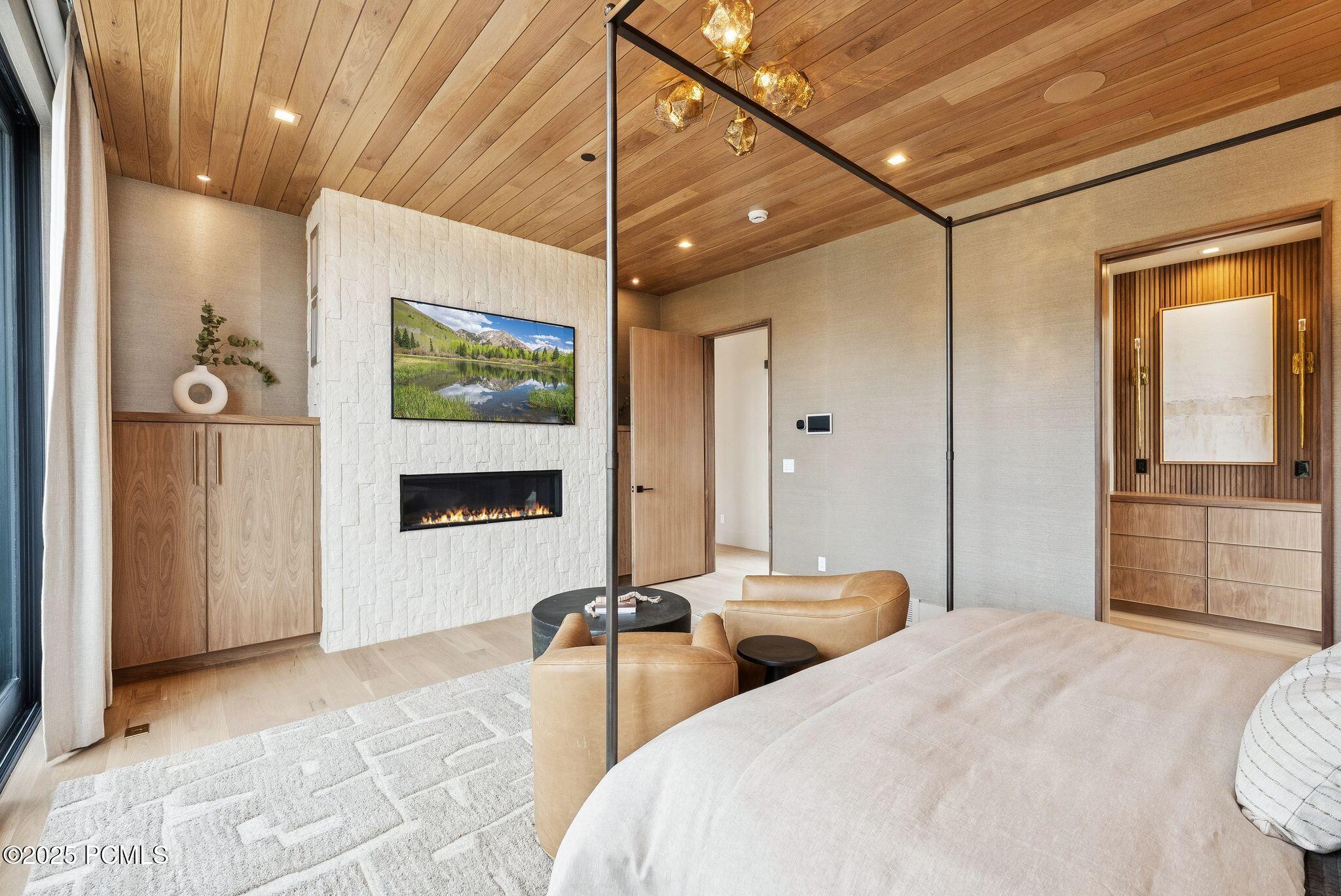 Heber City, Utah 84032, United States, 7 Bedrooms Bedrooms, ,9 BathroomsBathrooms,Residential,Active,4829