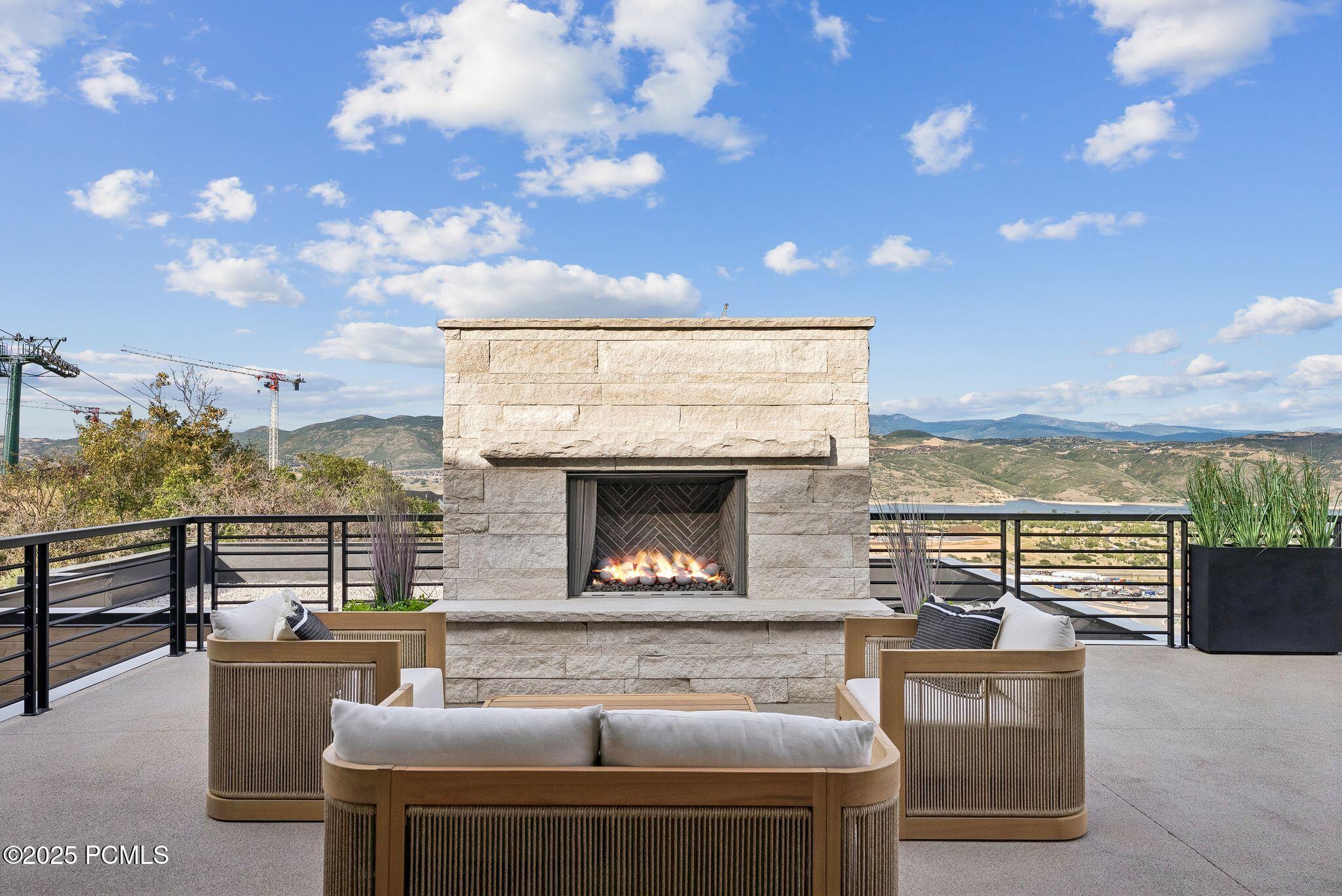 Heber City, Utah 84032, United States, 7 Bedrooms Bedrooms, ,9 BathroomsBathrooms,Residential,Active,4829