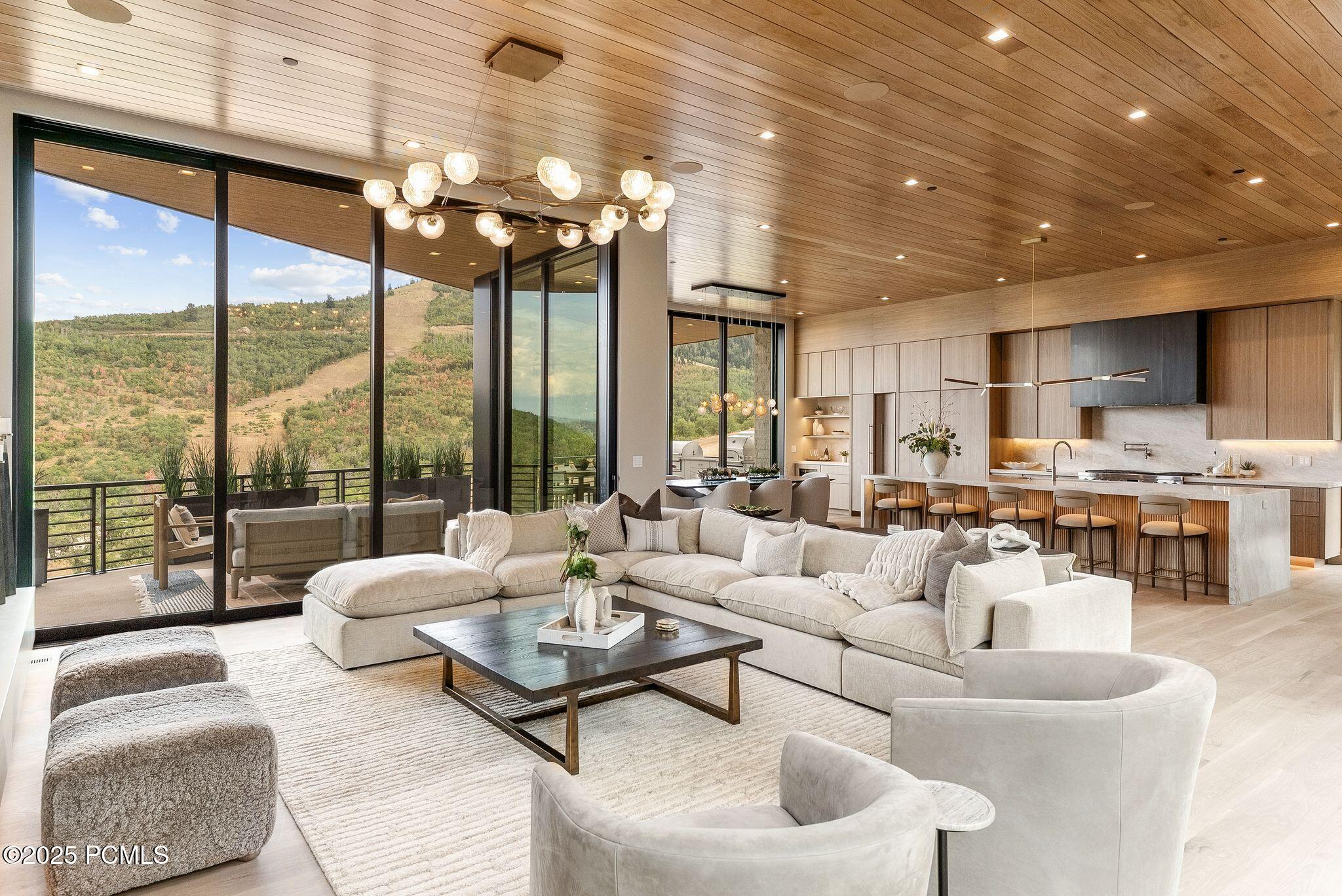 Heber City, Utah 84032, United States, 7 Bedrooms Bedrooms, ,9 BathroomsBathrooms,Residential,Active,4829