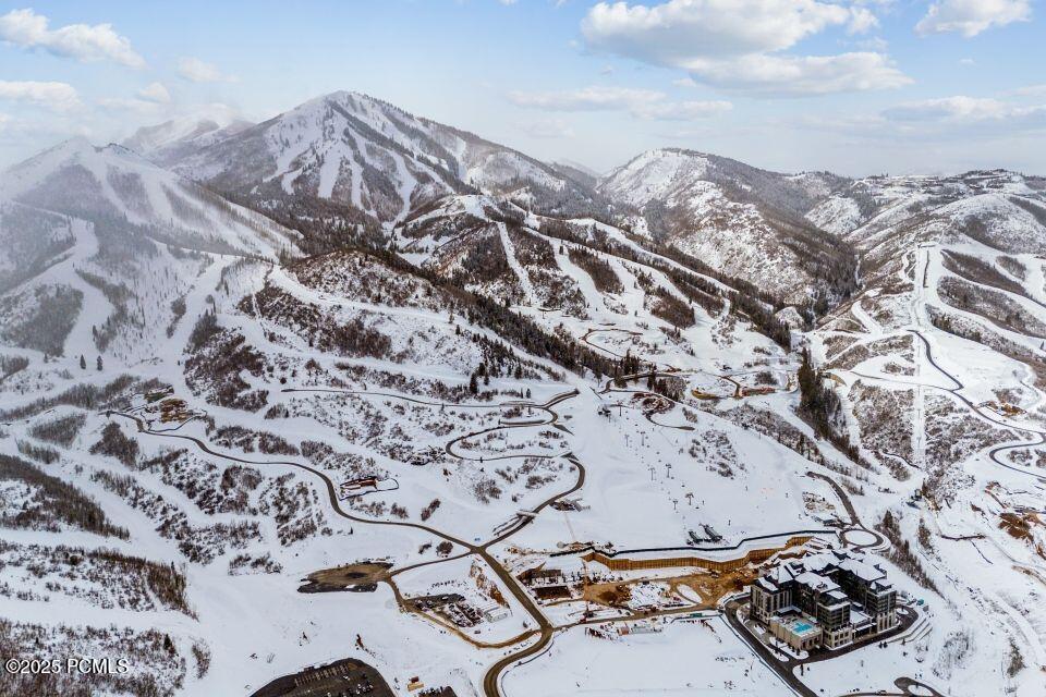 Heber City, Utah 84032, United States, 7 Bedrooms Bedrooms, ,9 BathroomsBathrooms,Residential,Active,4829