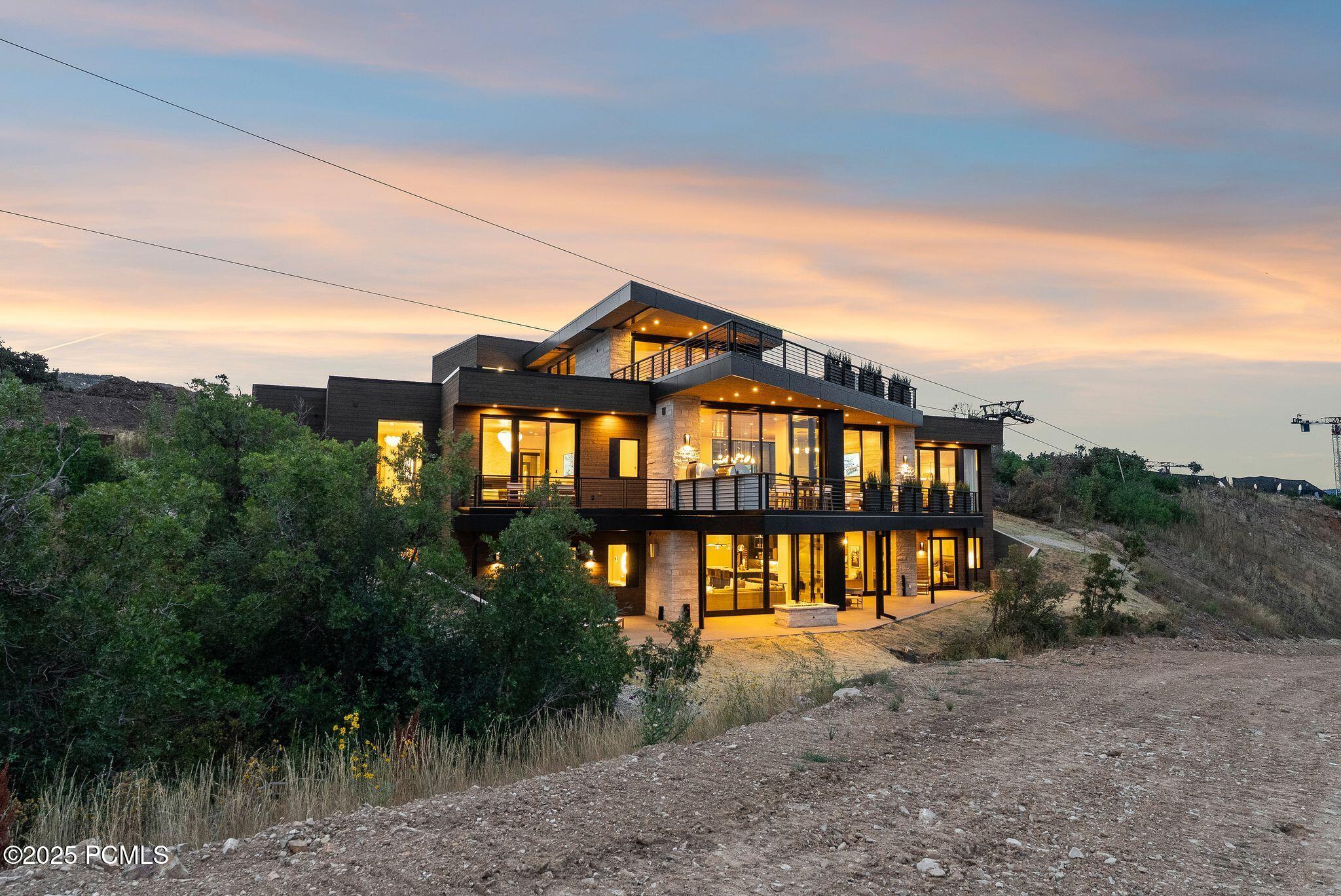 Heber City, Utah 84032, United States, 7 Bedrooms Bedrooms, ,9 BathroomsBathrooms,Residential,Active,4829